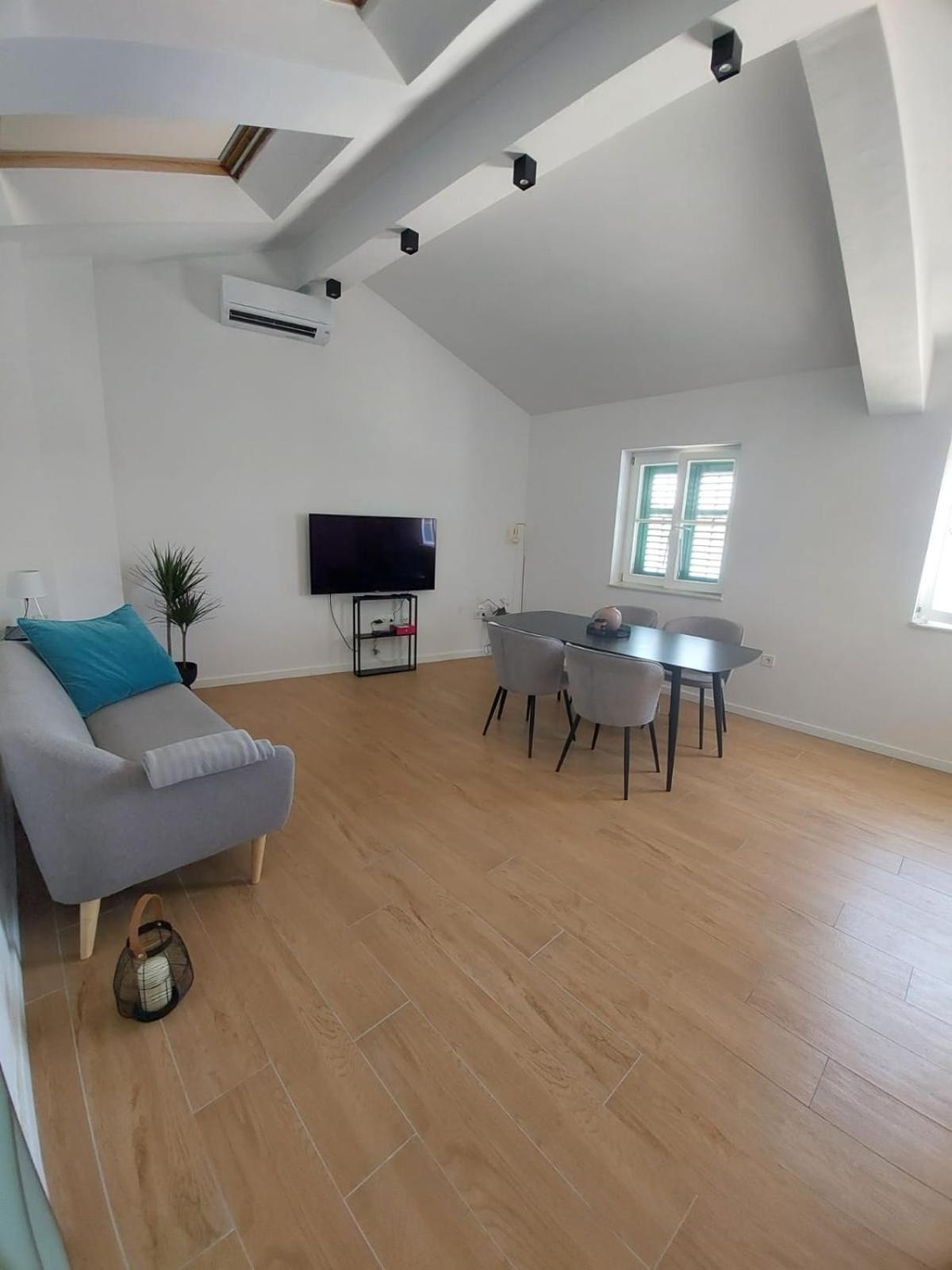 Apartament Sustina Tribalj Zewnętrze zdjęcie